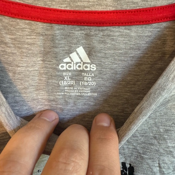 Boys XL Gray Adidas Basketball Graphic Print Athletic Shirt - Picture 3 of 5
